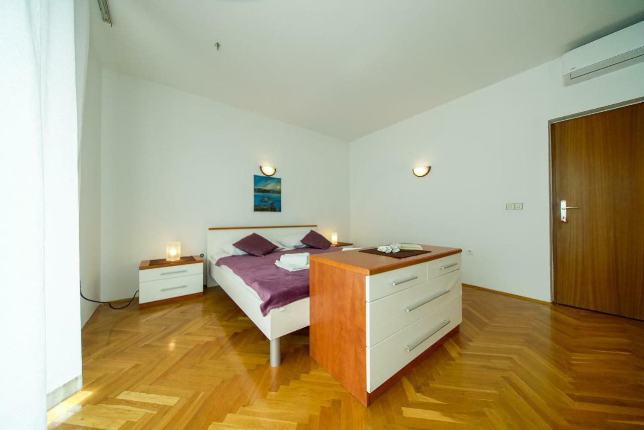 Apartments L&L Dugi Rat Kültér fotó